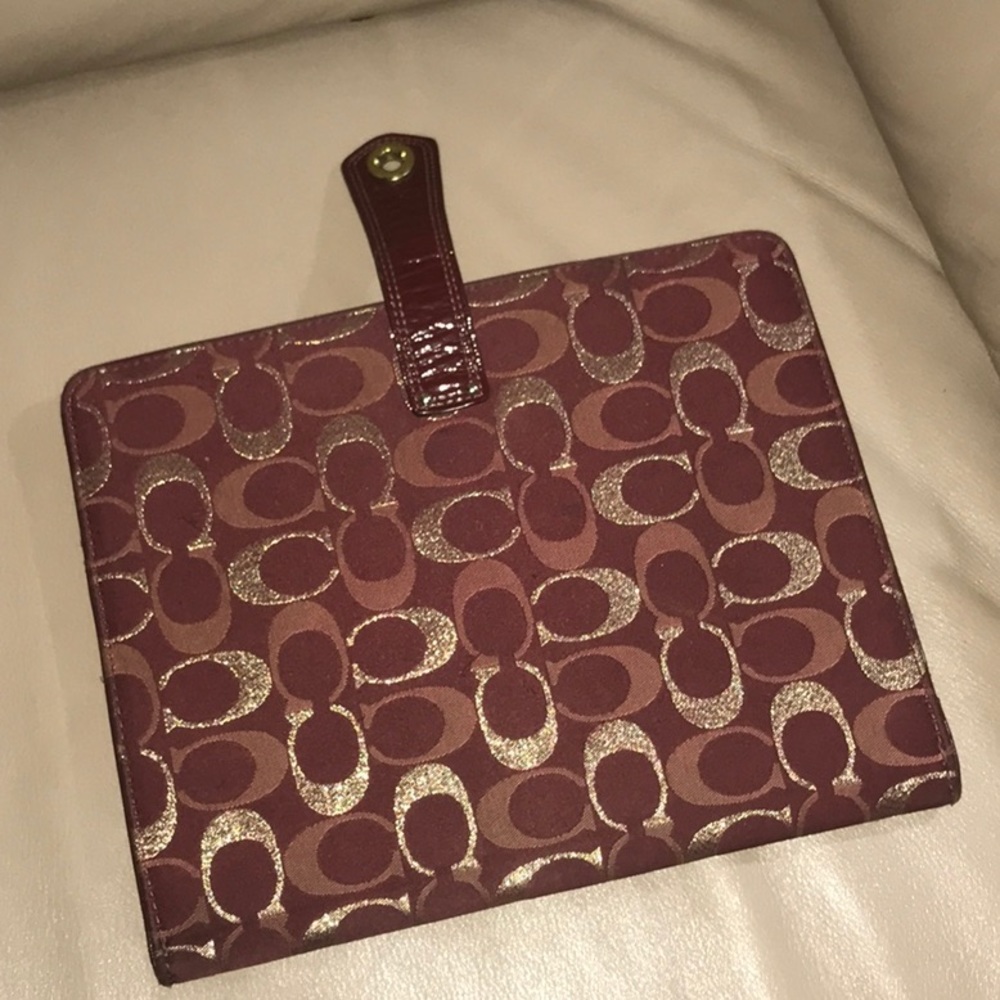iPad case - Picture 2 of 5